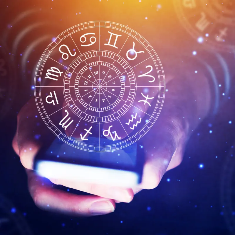 Online horoscope consultation